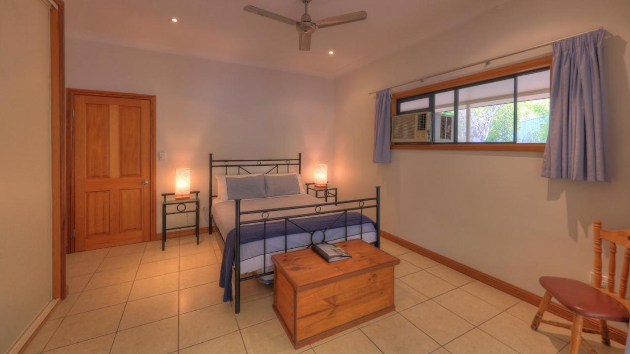 Magnetic Island Bed And Breakfast Horseshoe Bay Bagian luar foto