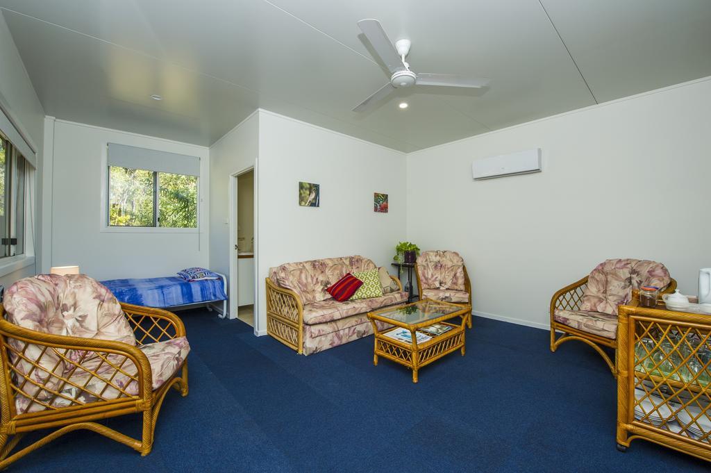 Magnetic Island Bed And Breakfast Horseshoe Bay Bagian luar foto