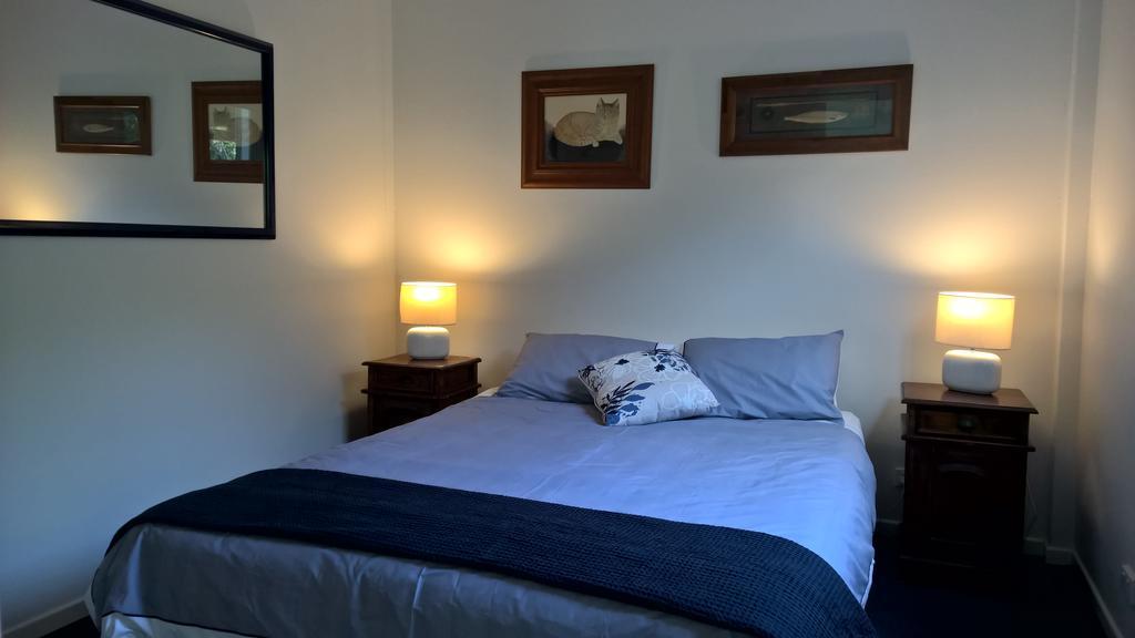 Magnetic Island Bed And Breakfast Horseshoe Bay Bagian luar foto