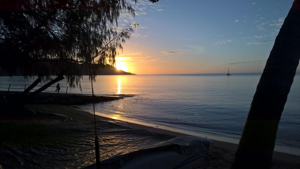 Magnetic Island Bed And Breakfast Horseshoe Bay Bagian luar foto