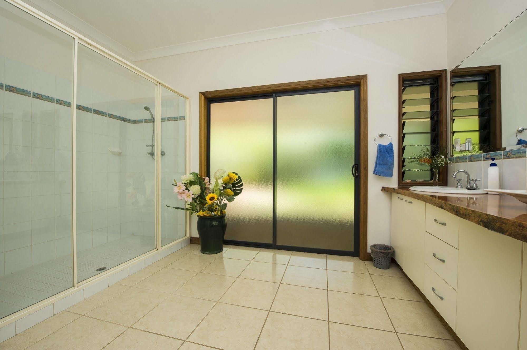 Magnetic Island Bed And Breakfast Horseshoe Bay Bagian luar foto