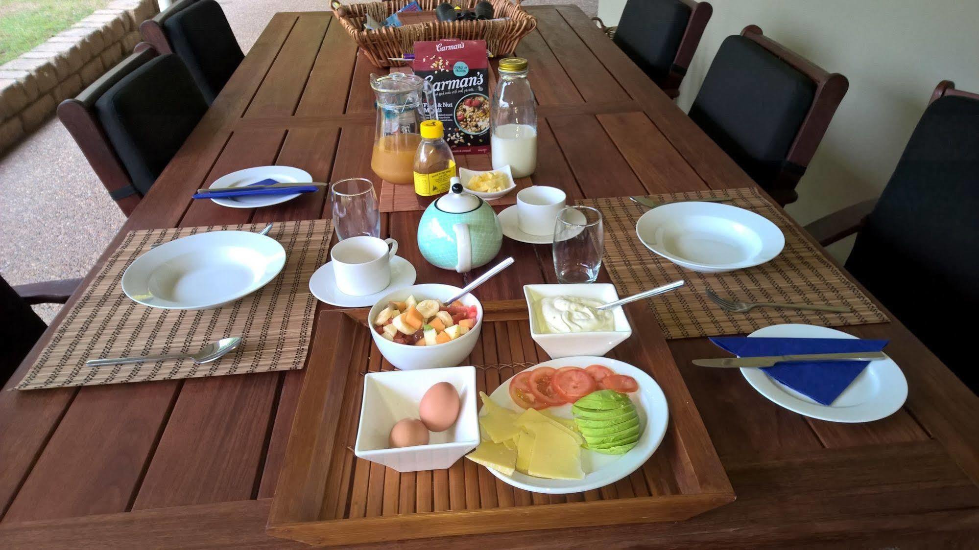 Magnetic Island Bed And Breakfast Horseshoe Bay Bagian luar foto